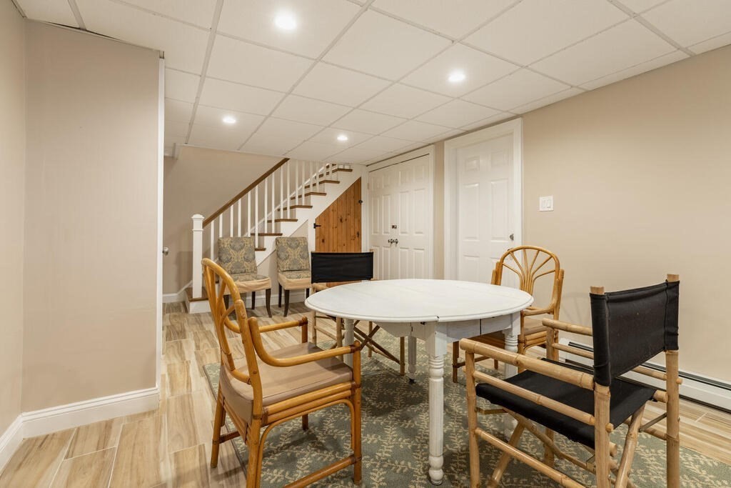 10 Railroad Ave # 1
