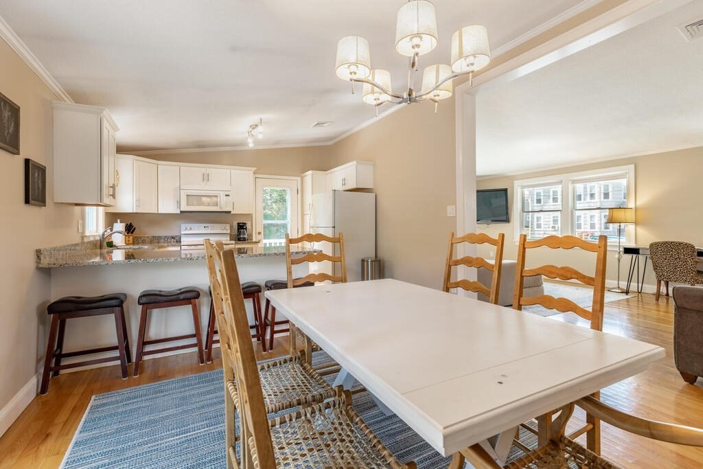 10 Railroad Ave # 1