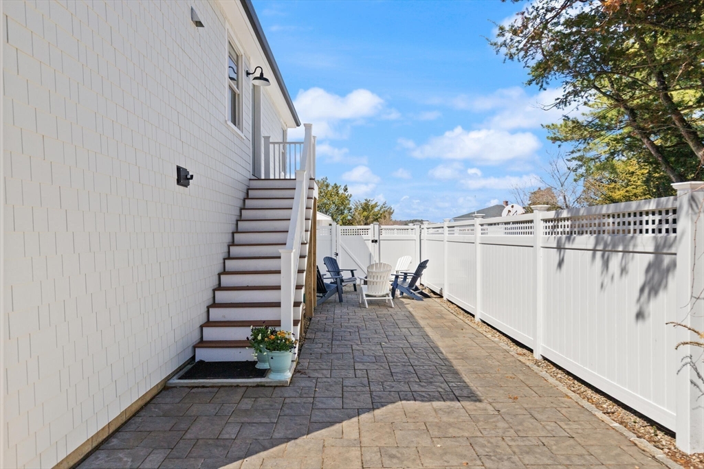 40 Thurston Point Road