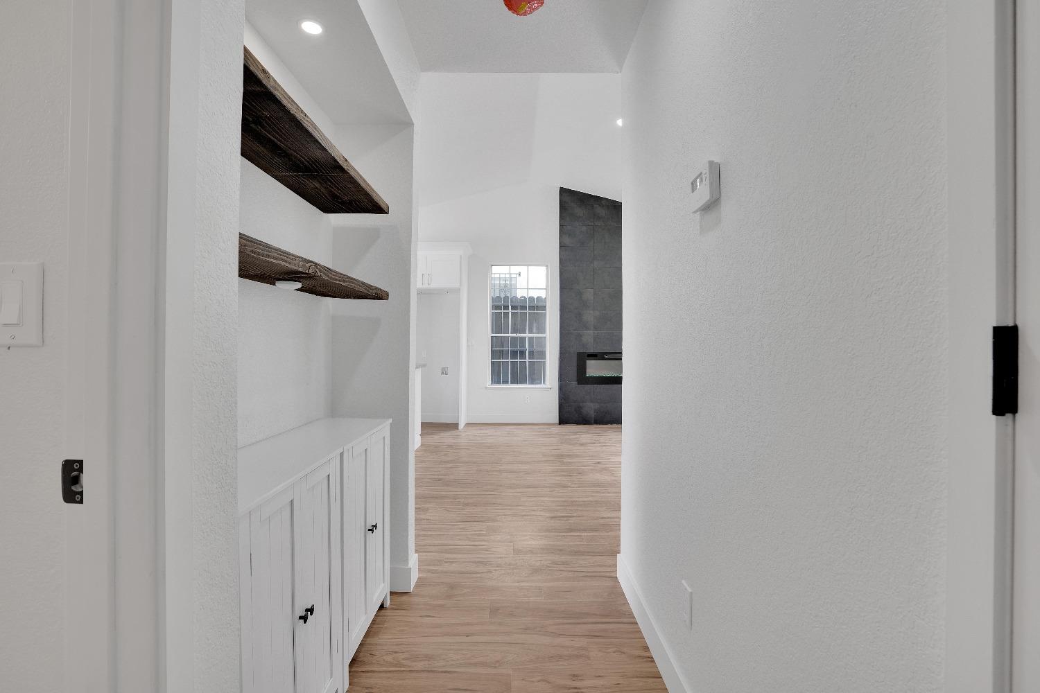 2121 Alta Sierra Street