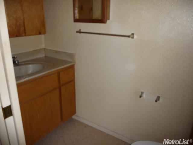 1947 S Adelbert Avenue