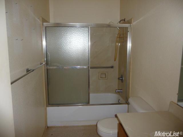 1947 S Adelbert Avenue