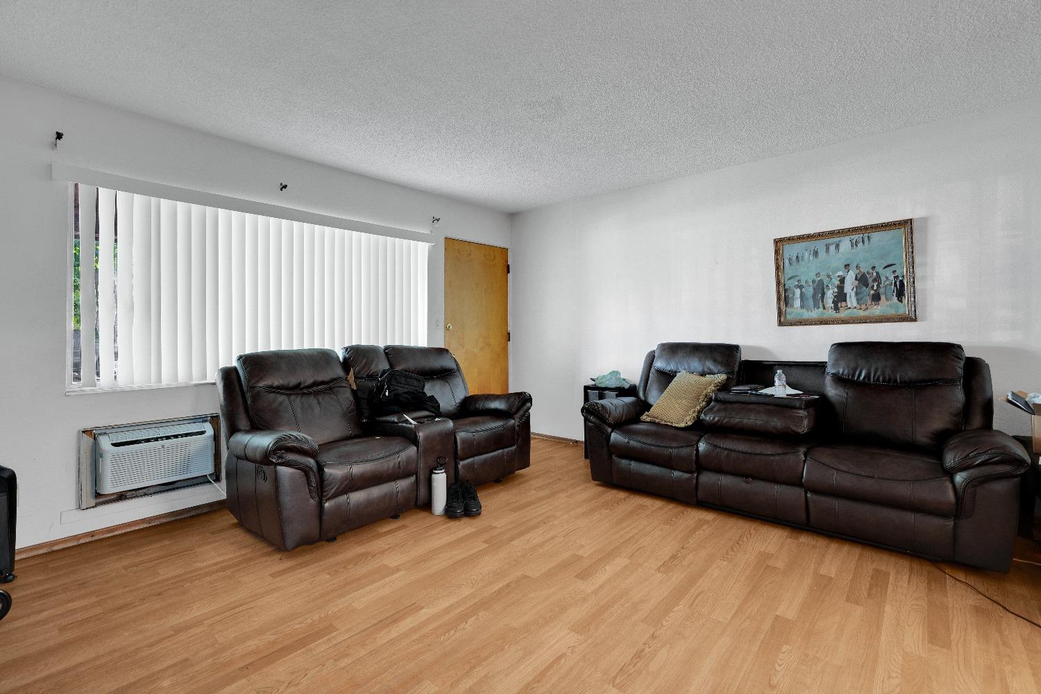 2111 2113 Elmwood Avenue