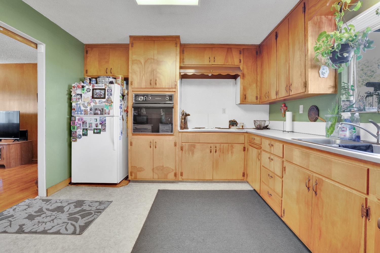 2111 2113 Elmwood Avenue