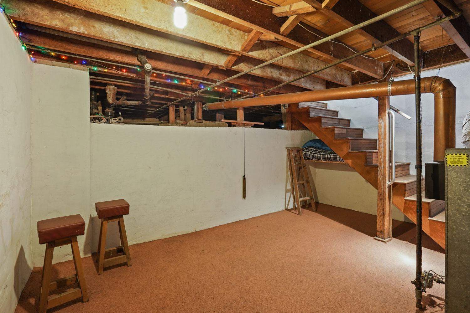 1145 W Magnolia Street