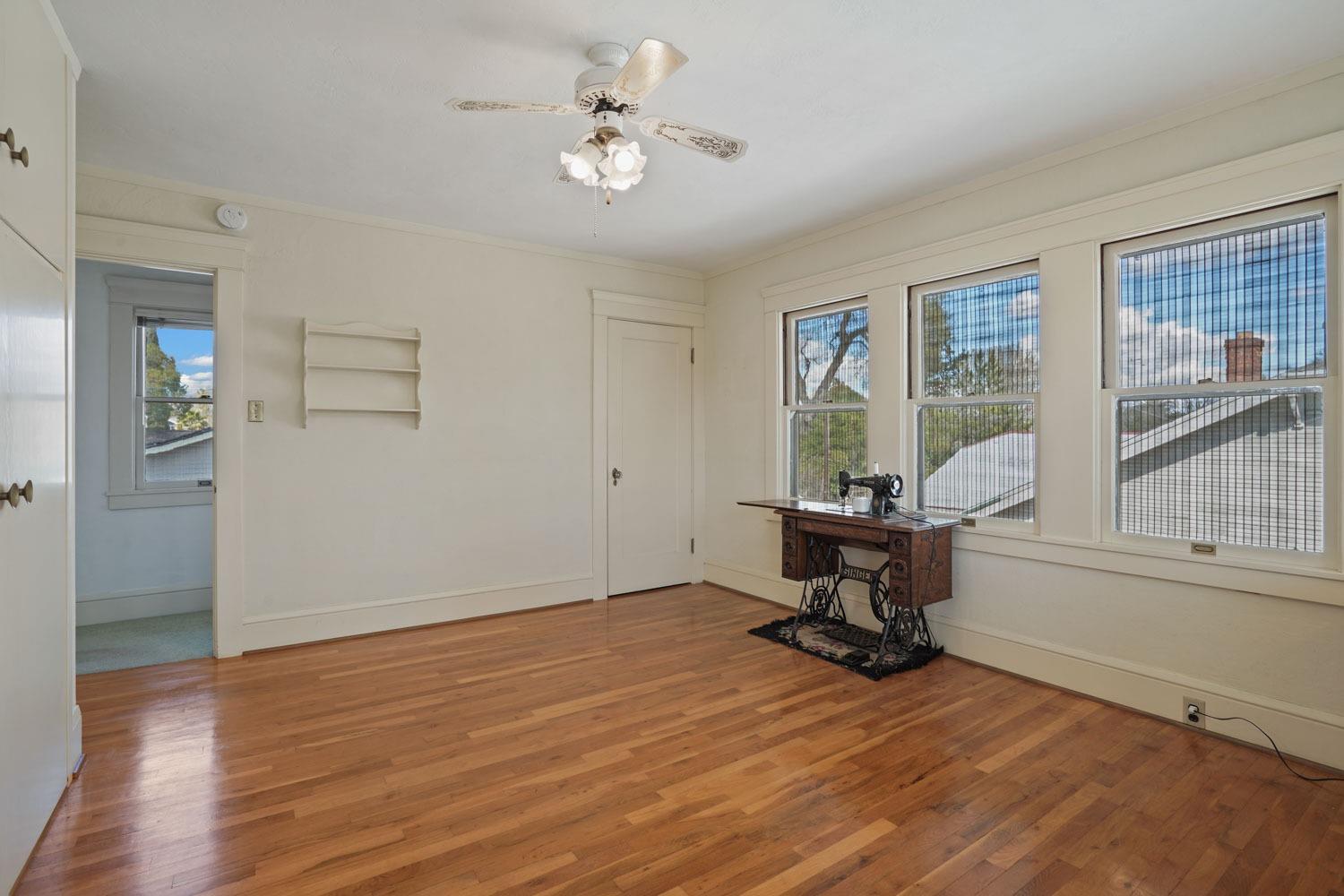 1145 W Magnolia Street