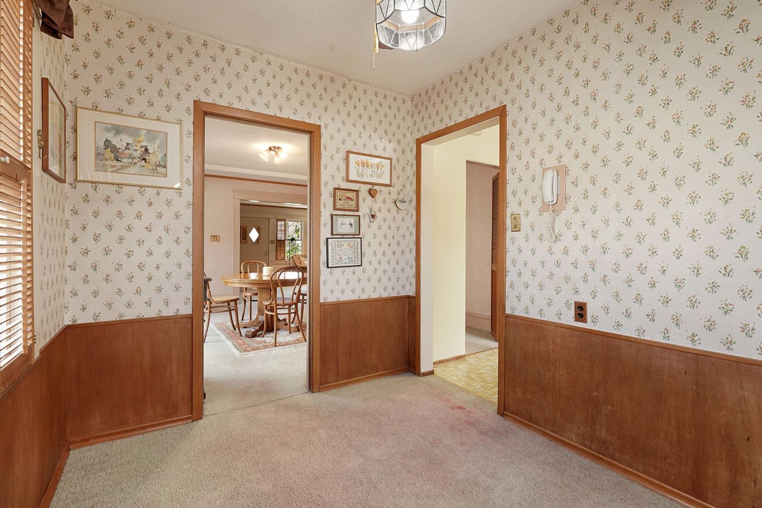 1145 W Magnolia Street