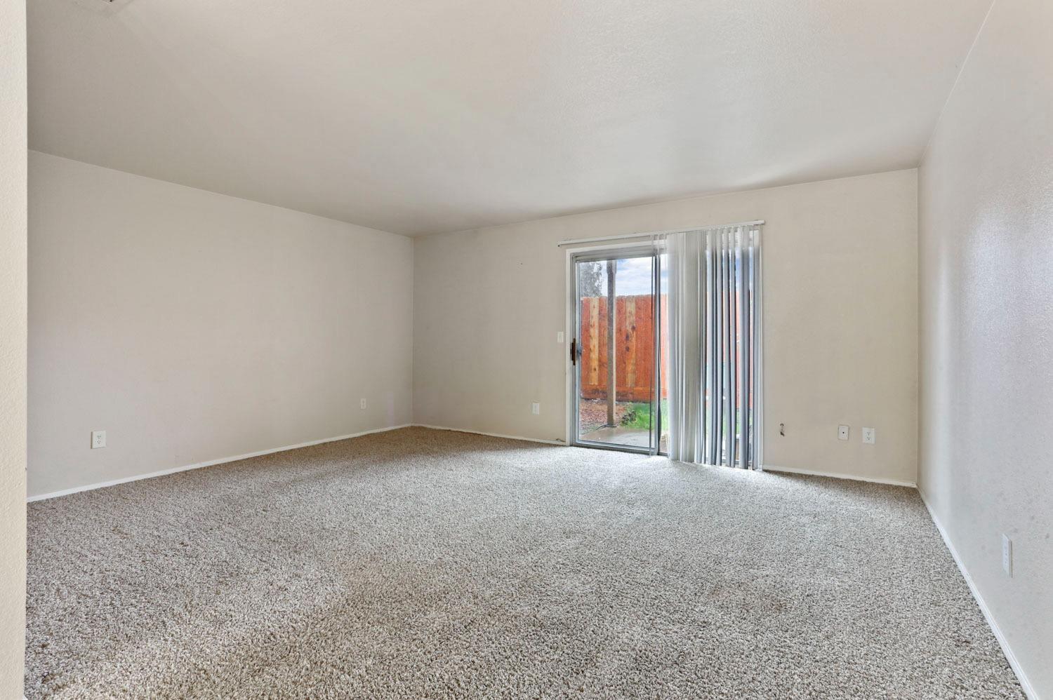 517 Lincoln Avenue C