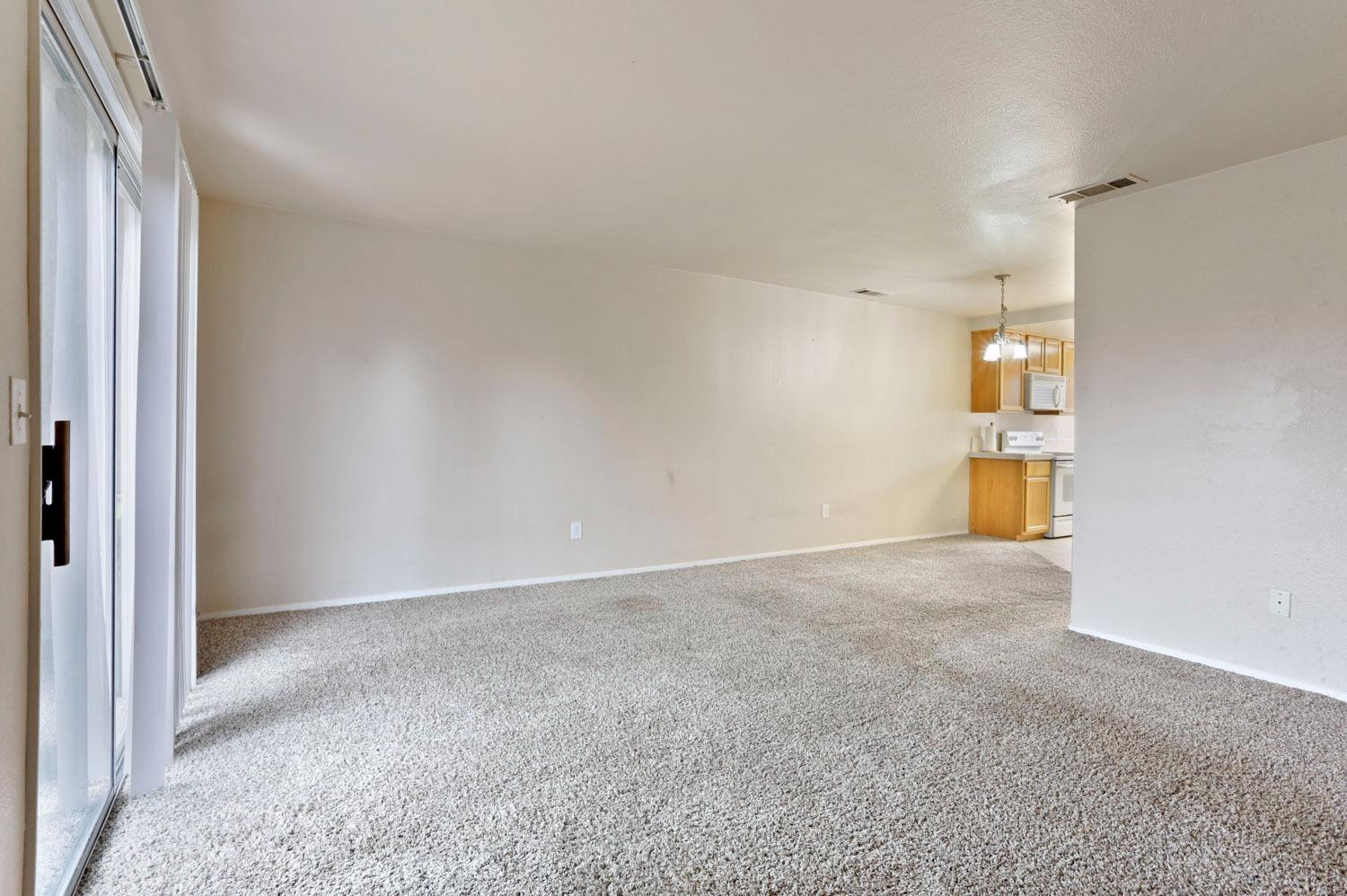 517 Lincoln Avenue C