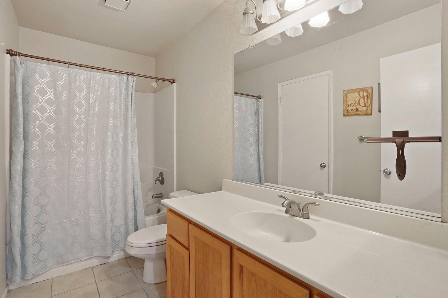 517 Lincoln Avenue C