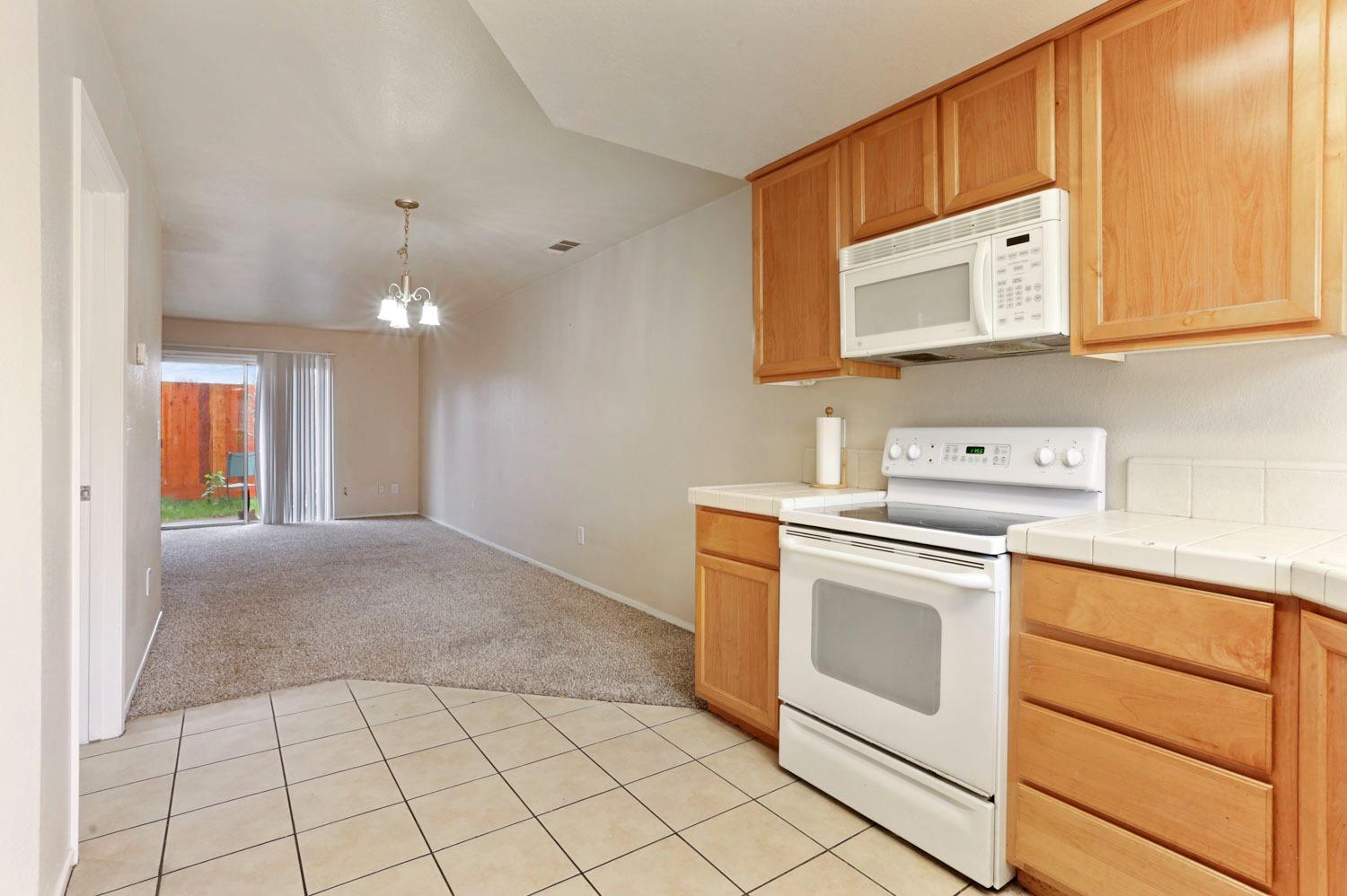 517 Lincoln Avenue C