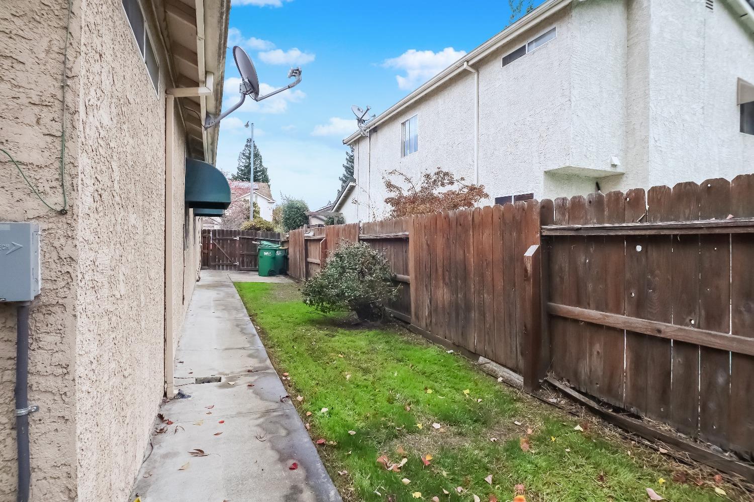 10375 River Bluff Lane