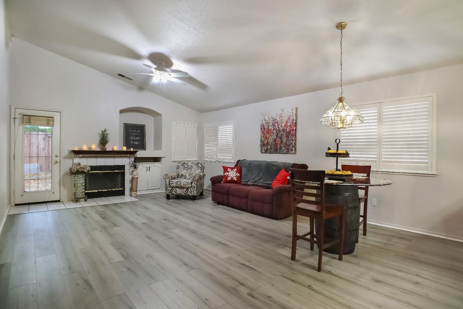 10375 River Bluff Lane