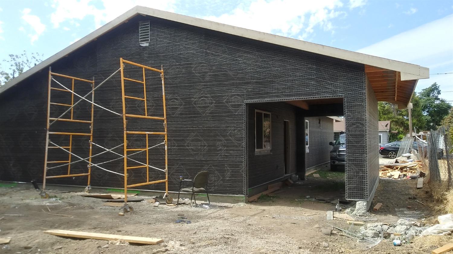 1444 Chronicle Avenue