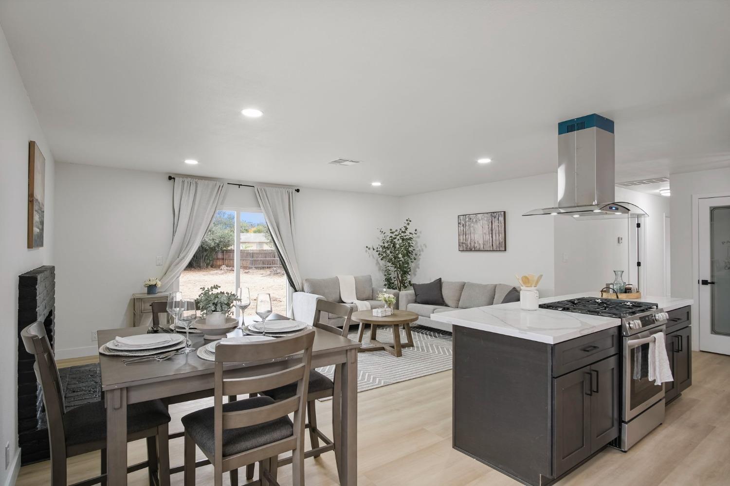 522 Emperor Court