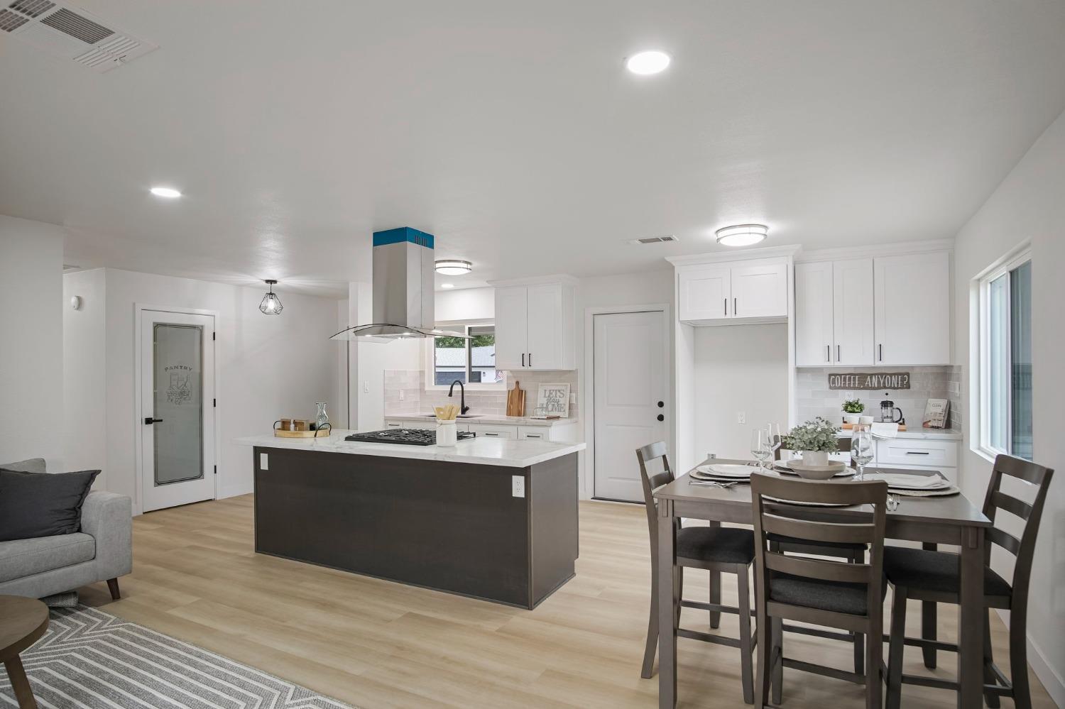 522 Emperor Court