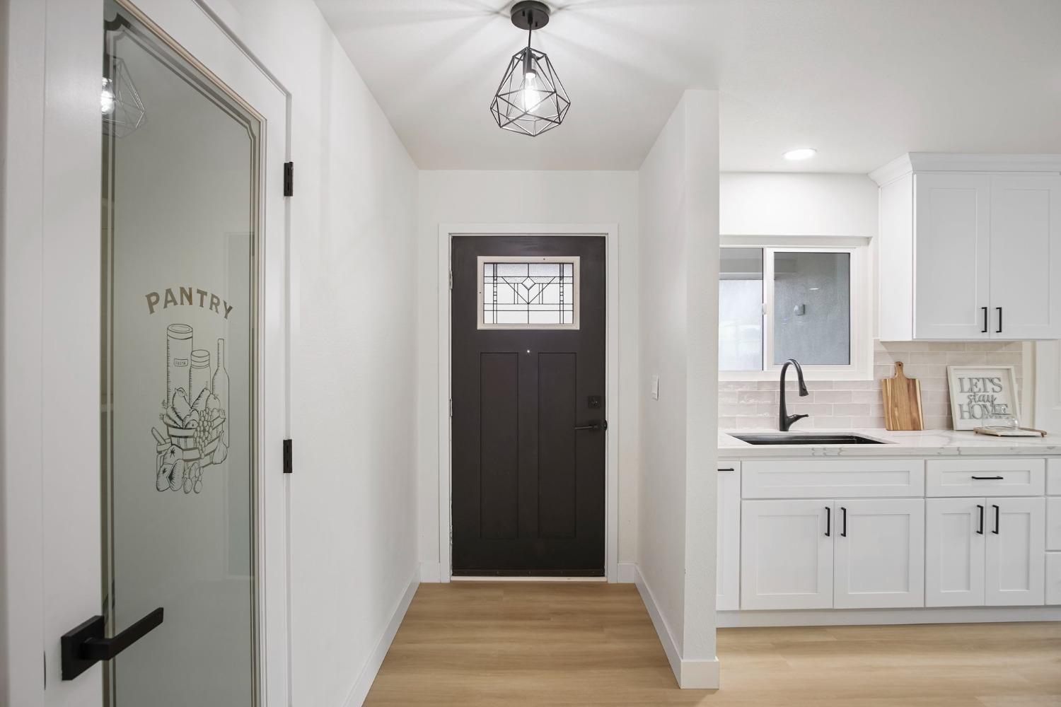 522 Emperor Court