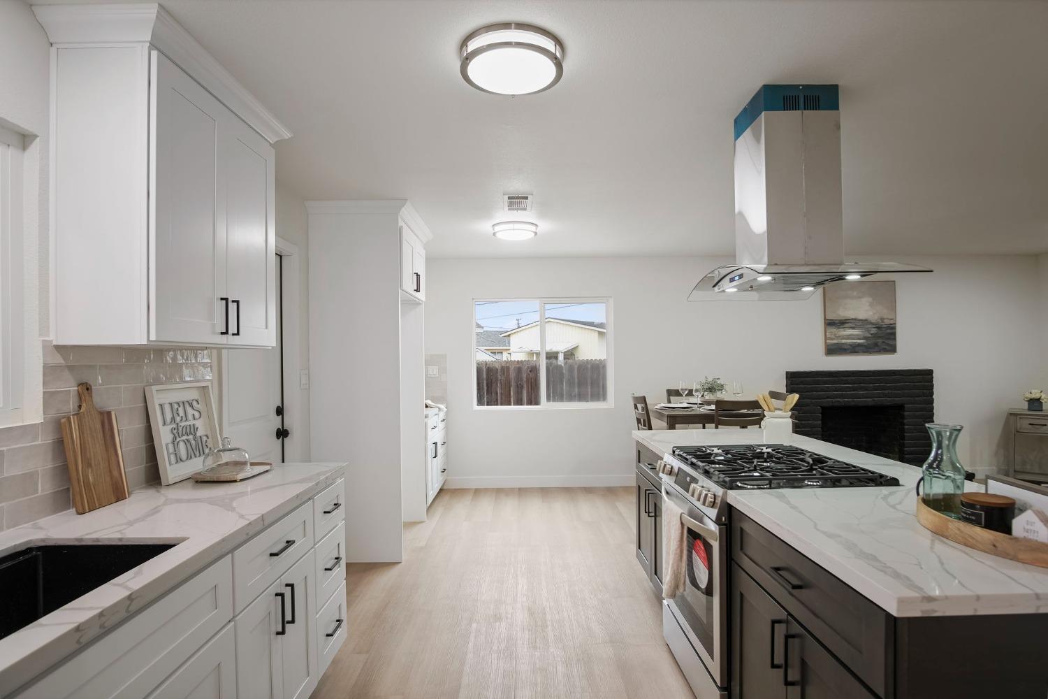 522 Emperor Court