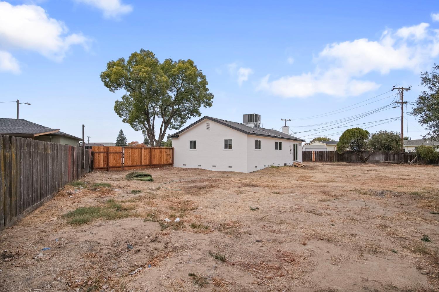 522 Emperor Court