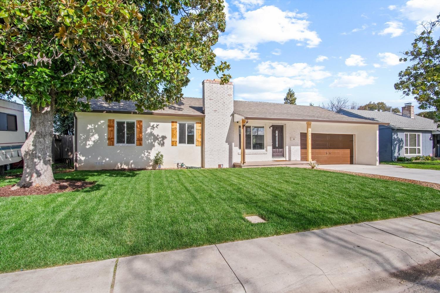 2351 W Euclid Avenue