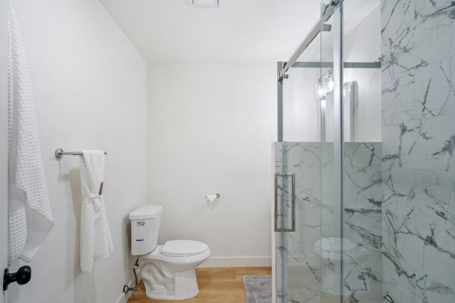 2351 W Euclid Avenue