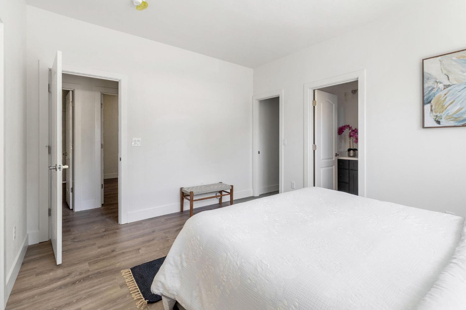 1444 Chronicle Avenue