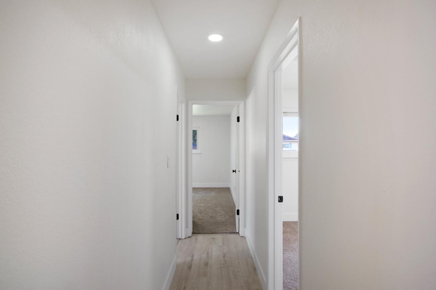 635 W Los Felis Avenue