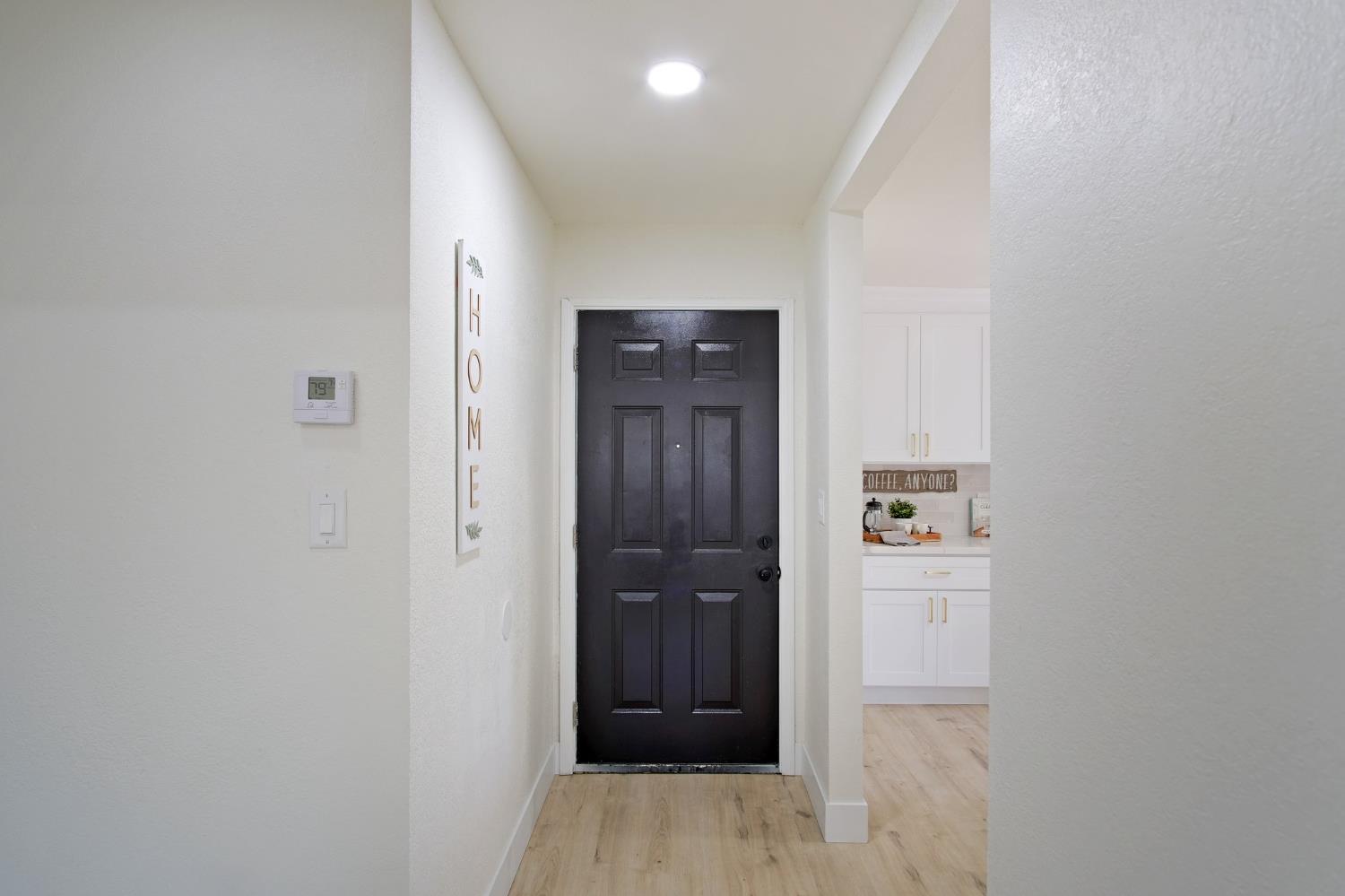 635 W Los Felis Avenue