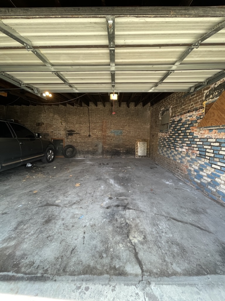 600 N Laramie Avenue