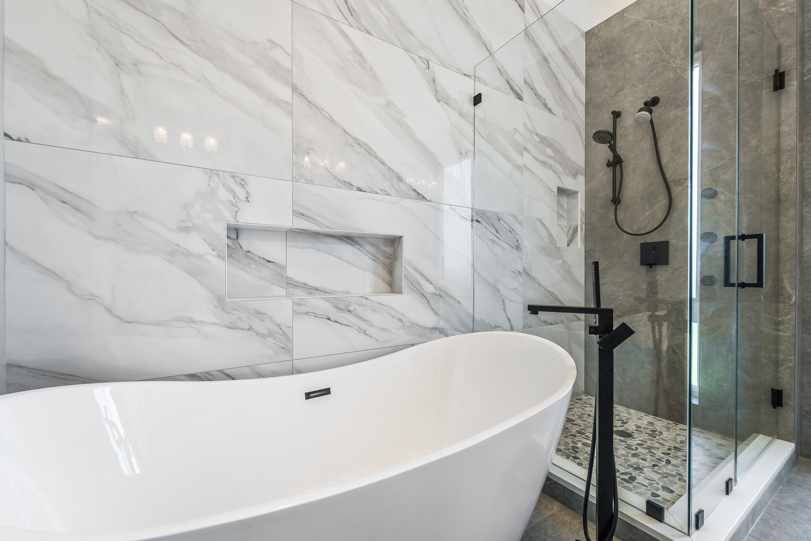 3901 S Lake Park Avenue