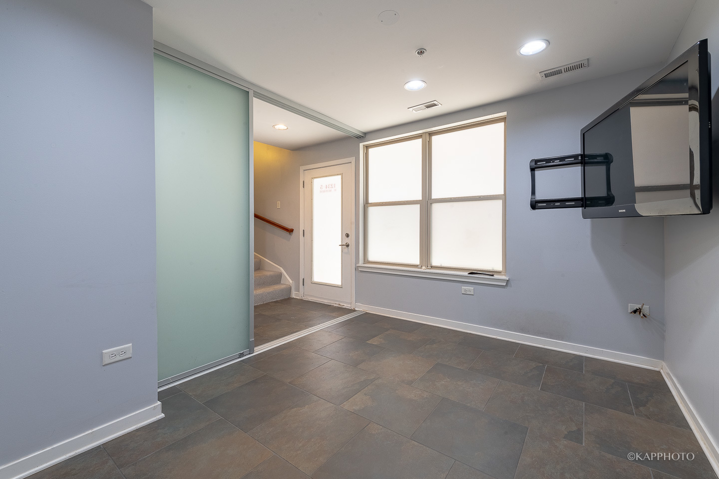 1234 W Monroe Street Unit: 5