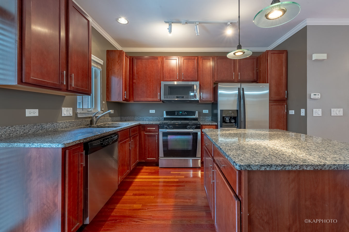 1234 W Monroe Street Unit: 5