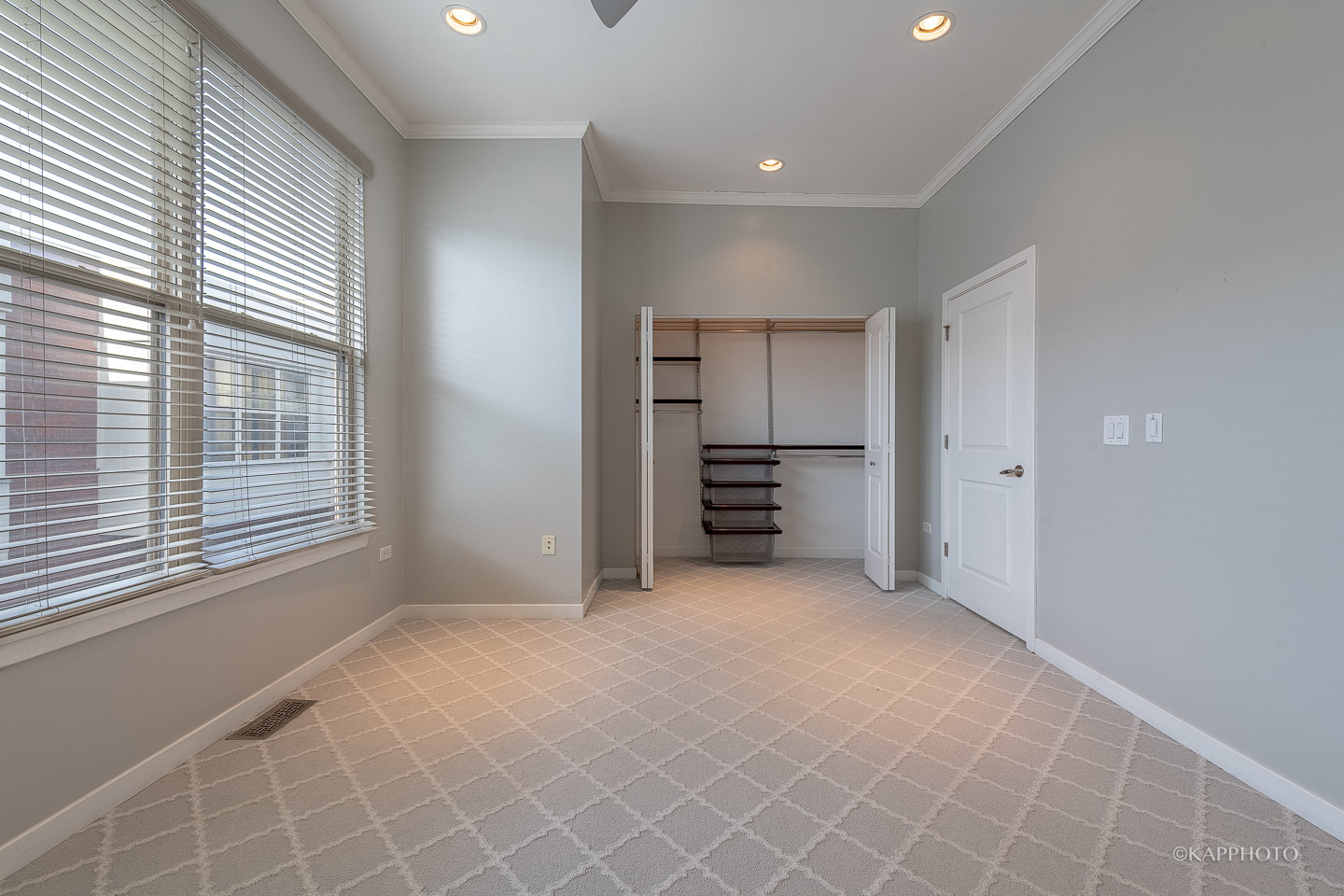 1234 W Monroe Street Unit: 5