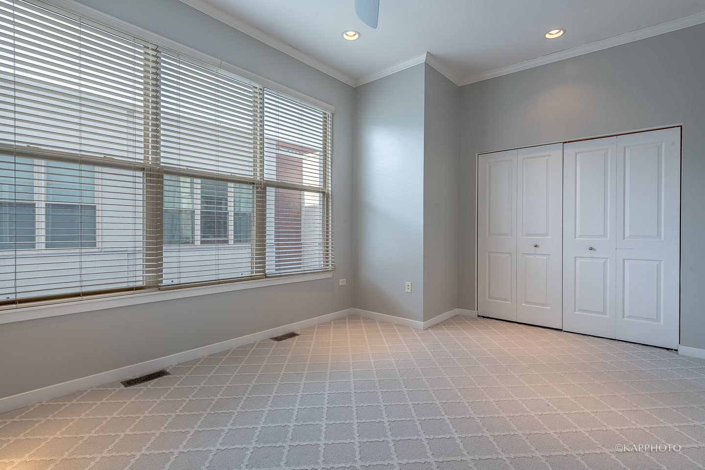 1234 W Monroe Street Unit: 5