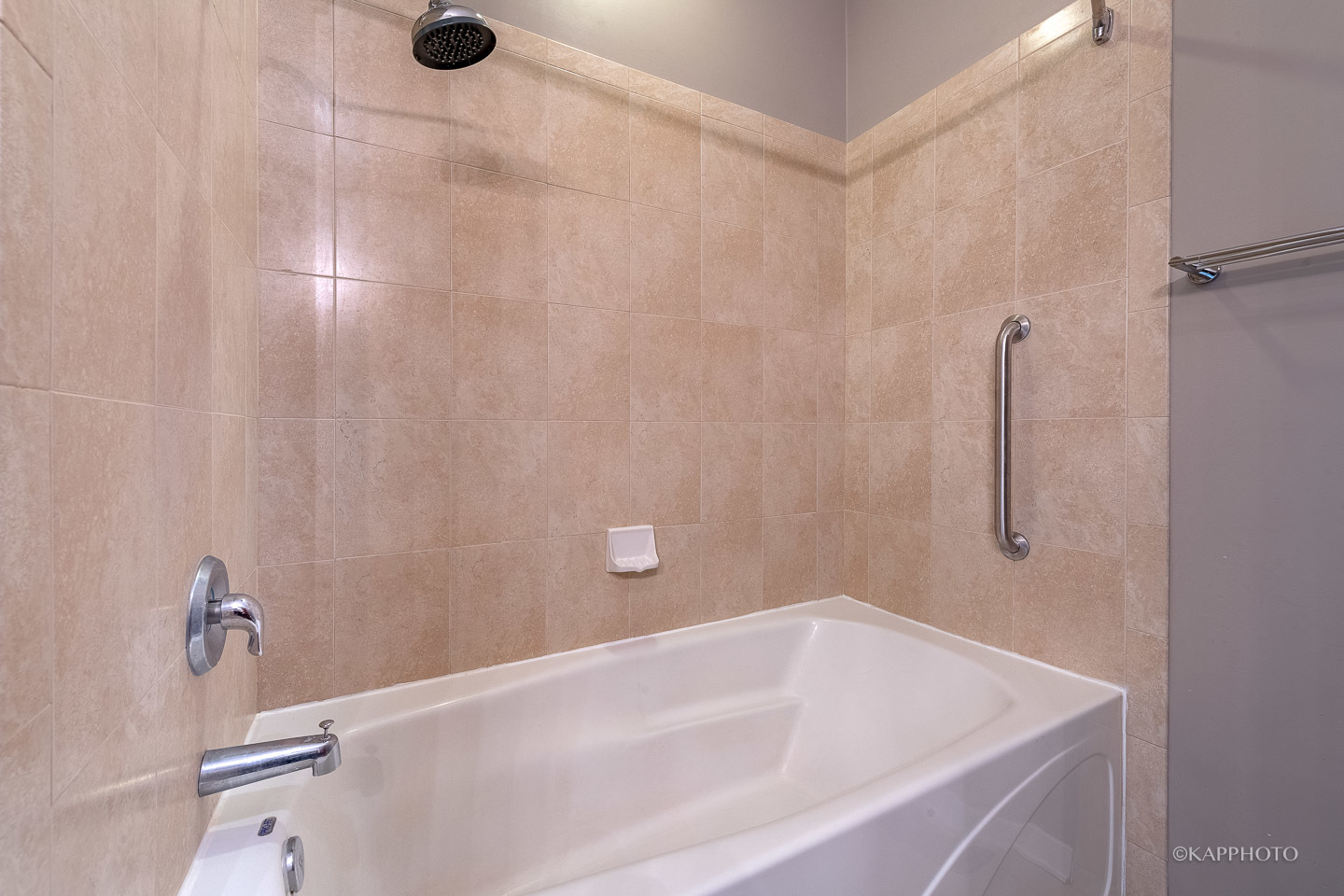 1234 W Monroe Street Unit: 5