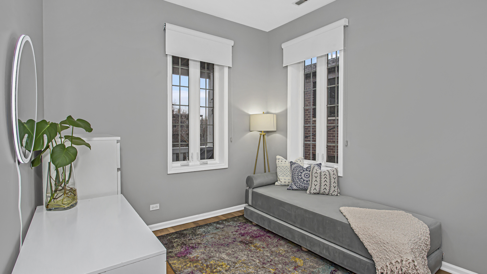 1013 S Claremont Avenue Unit: 3