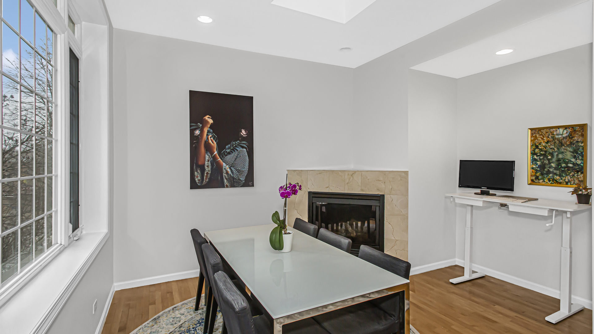 1013 S Claremont Avenue Unit: 3