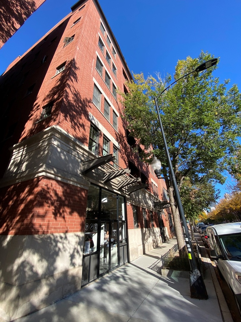 1148 W Monroe Street Unit: C