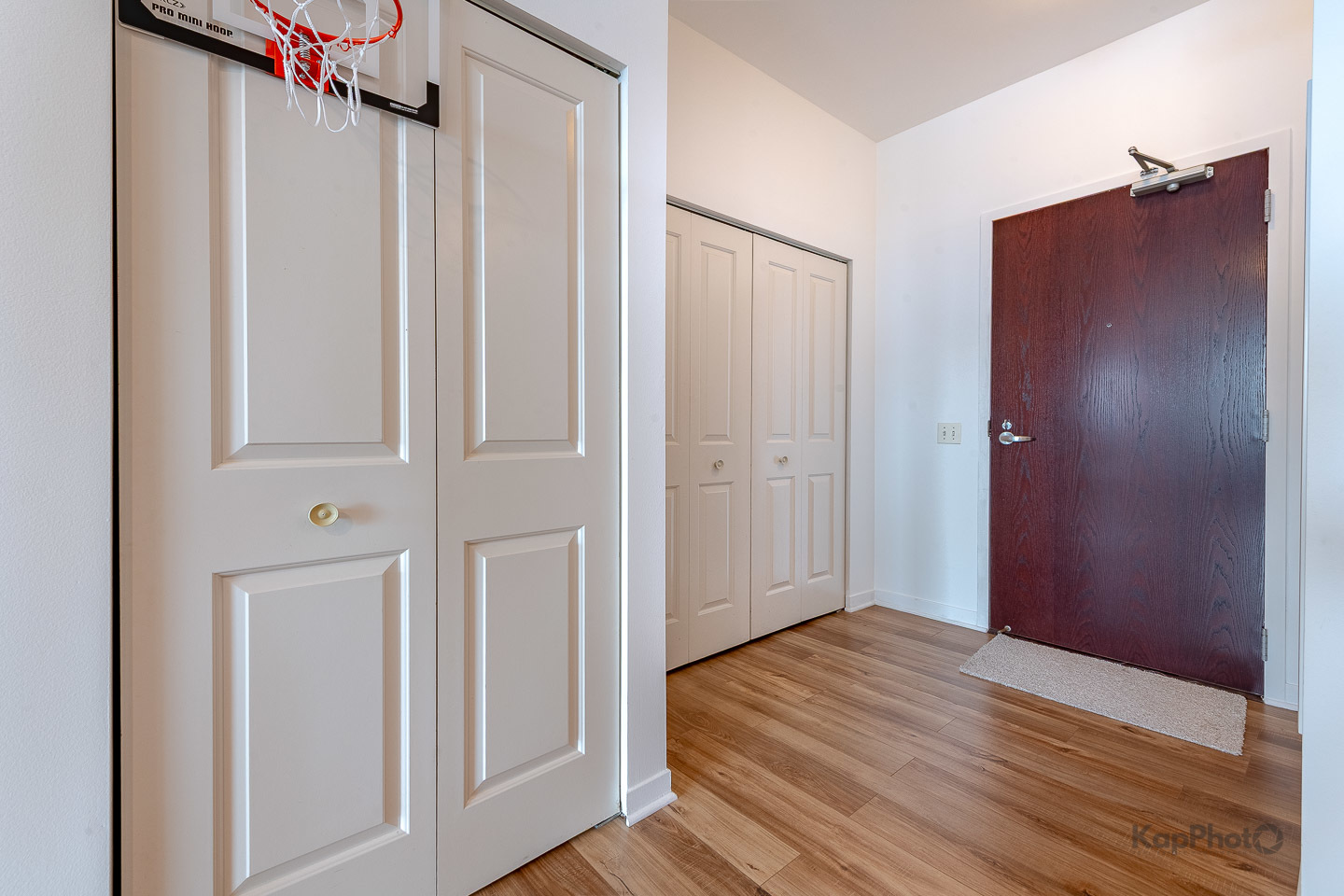 437 W Division Street Unit: 505