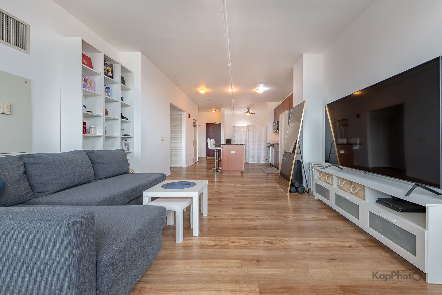 437 W Division Street Unit: 505