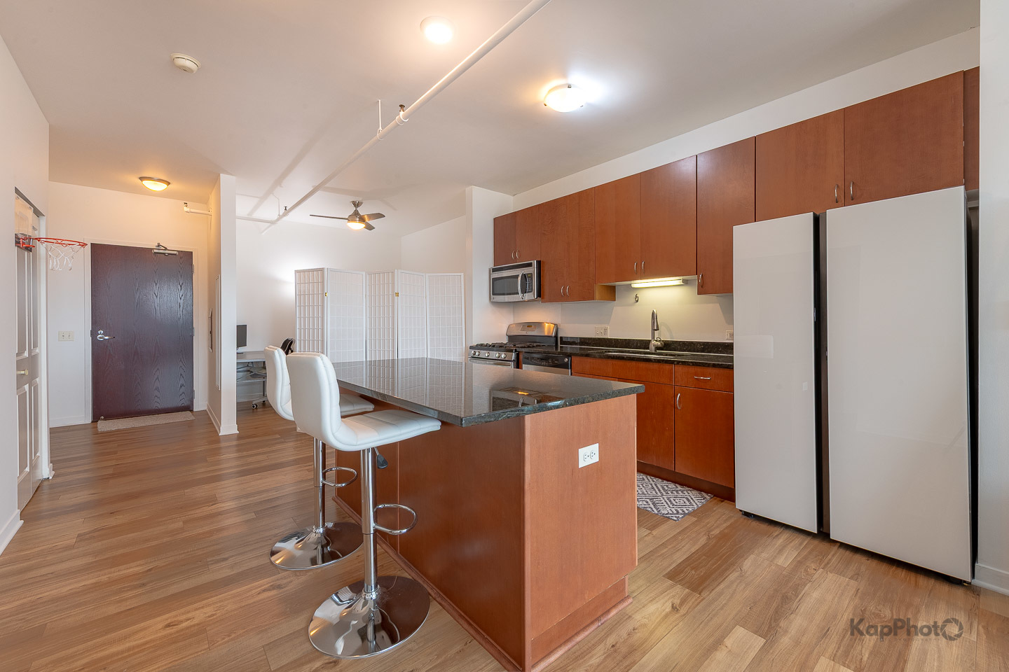 437 W Division Street Unit: 505