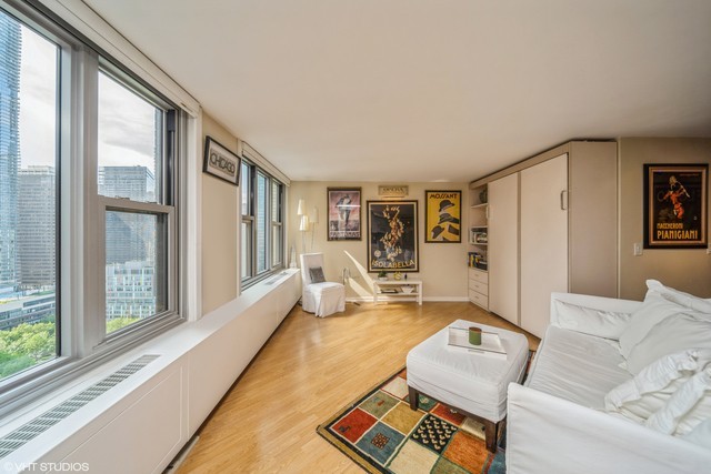 400 E RANDOLPH Street Unit: 2622
