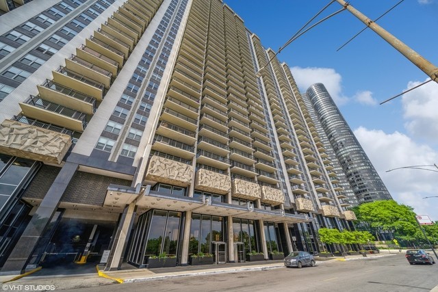 400 E RANDOLPH Street Unit: 2622