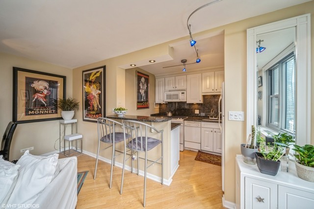 400 E RANDOLPH Street Unit: 2622