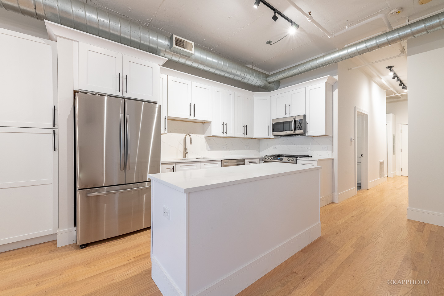 1000 W Adams Street Unit: 201