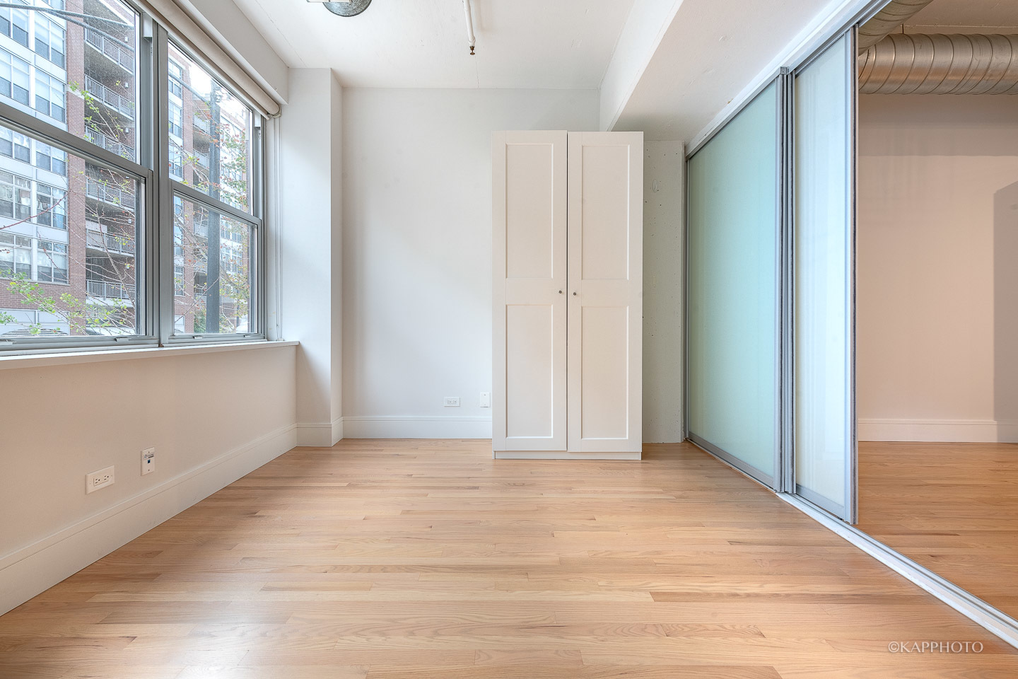 1000 W Adams Street Unit: 201