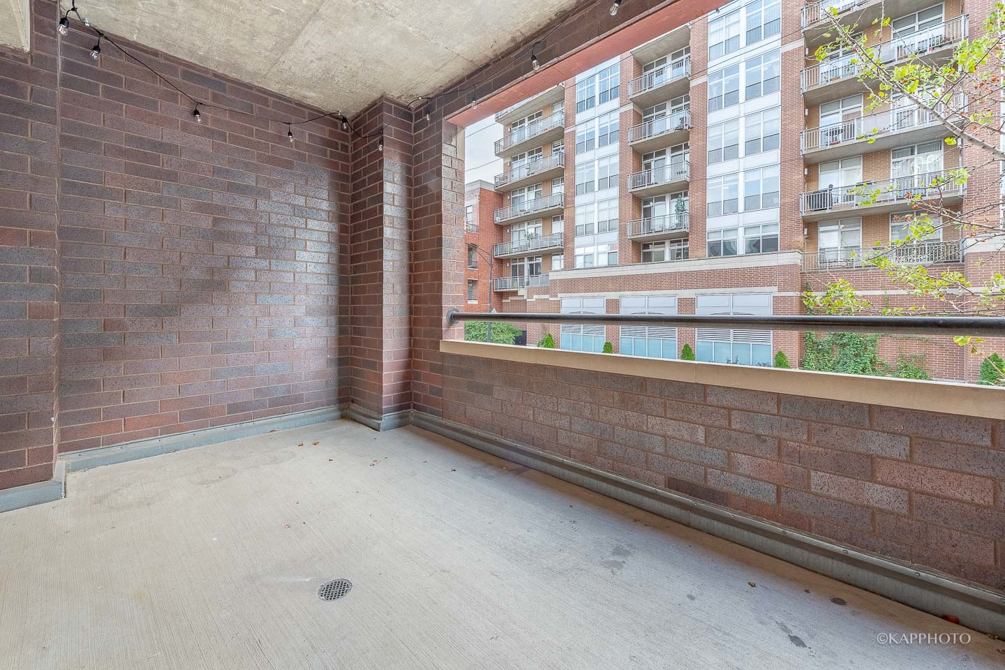 1000 W Adams Street Unit: 201