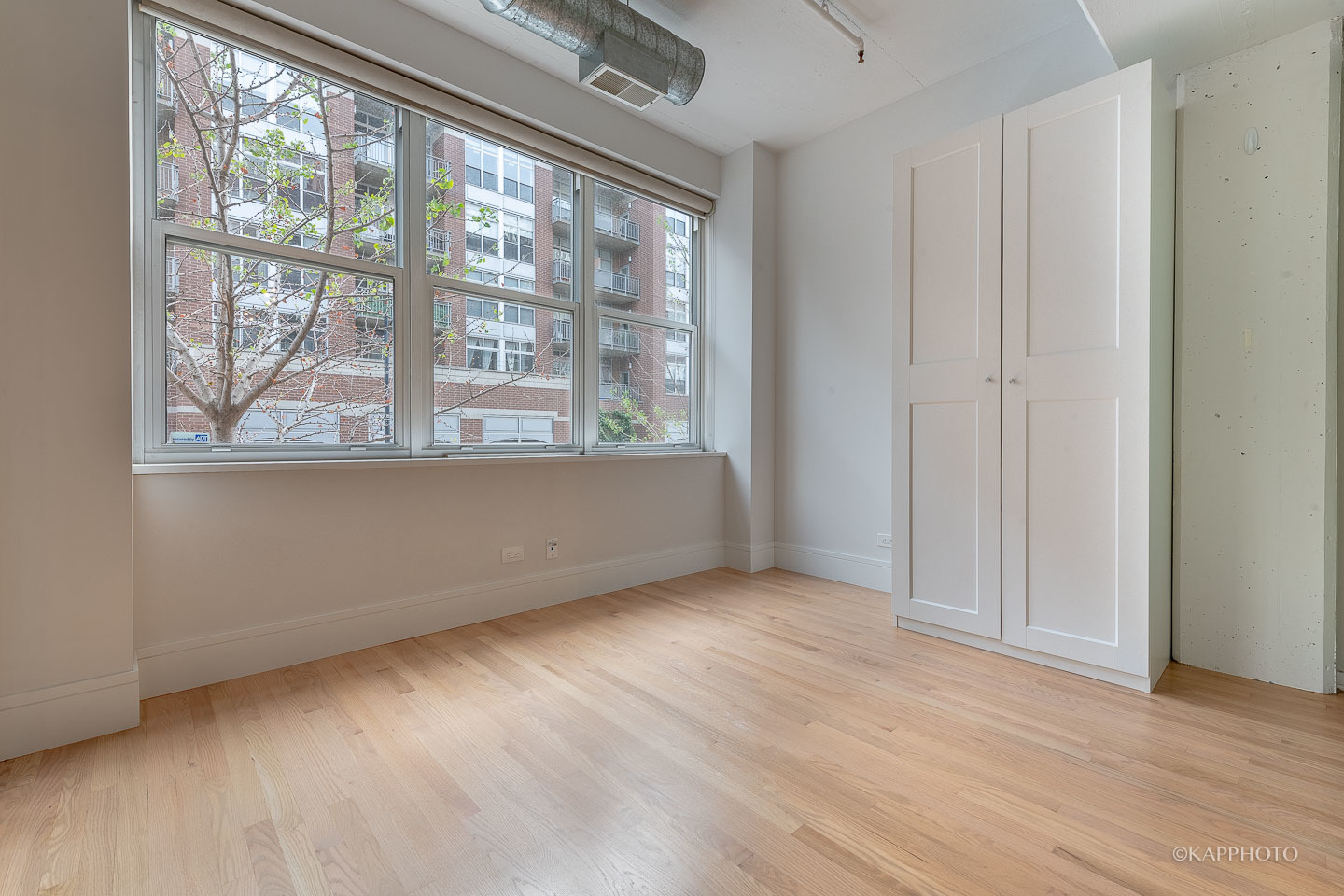 1000 W Adams Street Unit: 201