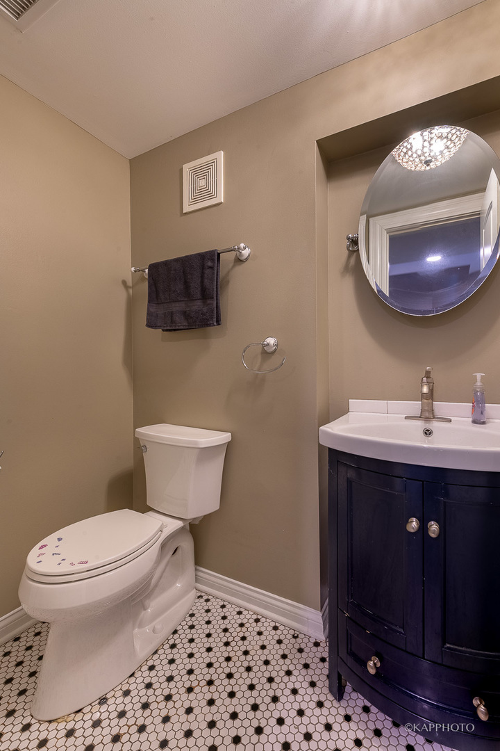 1622 N Orchard Street Unit: G
