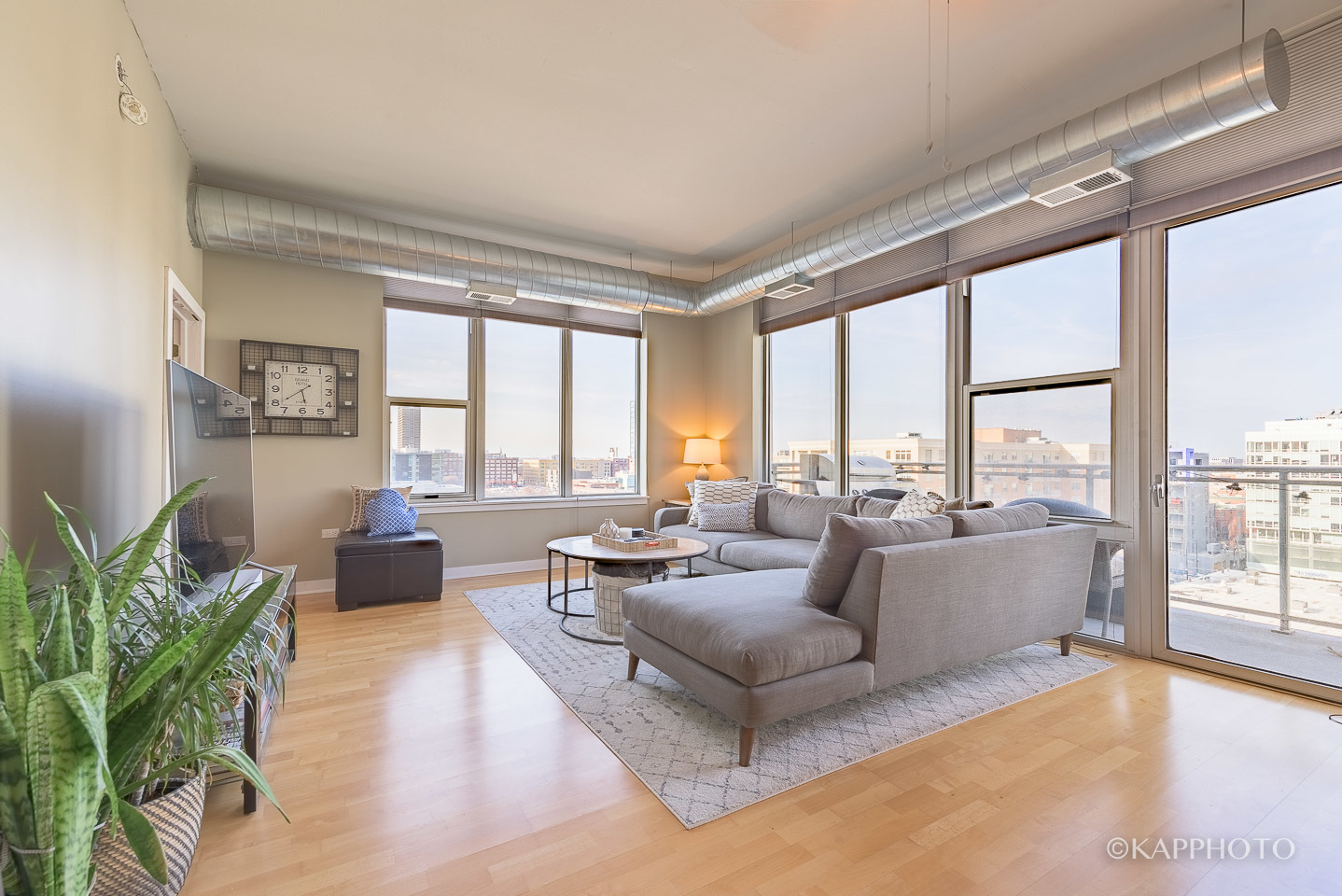 901 W Madison Street Unit: 921